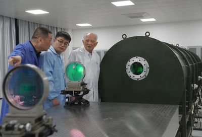 走近院士丨龔知本:一生“追光”