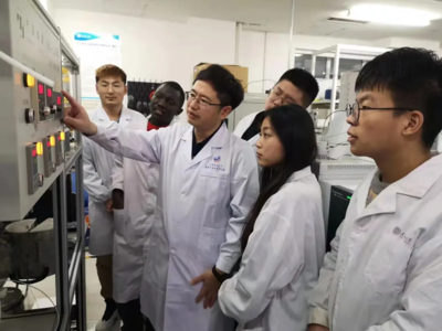 【盤聚人才 錦繡未來】堅(jiān)守科研一線 助推產(chǎn)研融合--記大連理工大學(xué)盤錦產(chǎn)業(yè)技術(shù)研究院院長(zhǎng)助理肖永厚