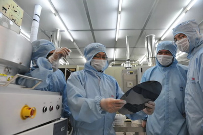 復旦大學:率先試點設立“集成電路科學與工程”一級學科